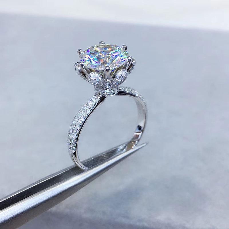 FLOWERS DESGHIN RING